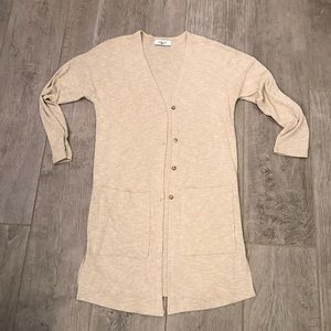Carly Jean Los Angeles Sam Cardigan